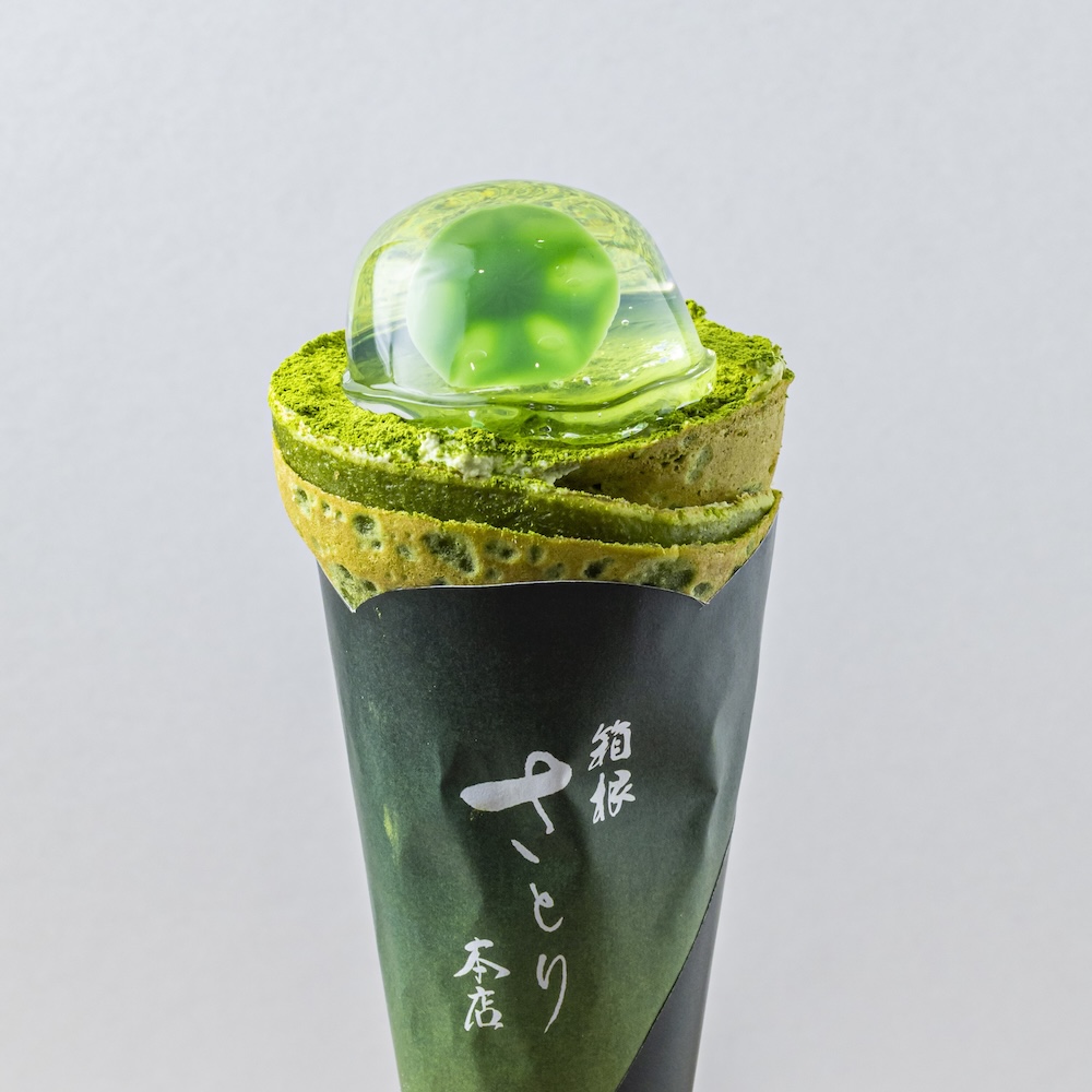 「芦ノ湖お濃茶クレープ　水まんじゅうのせ」イメージ