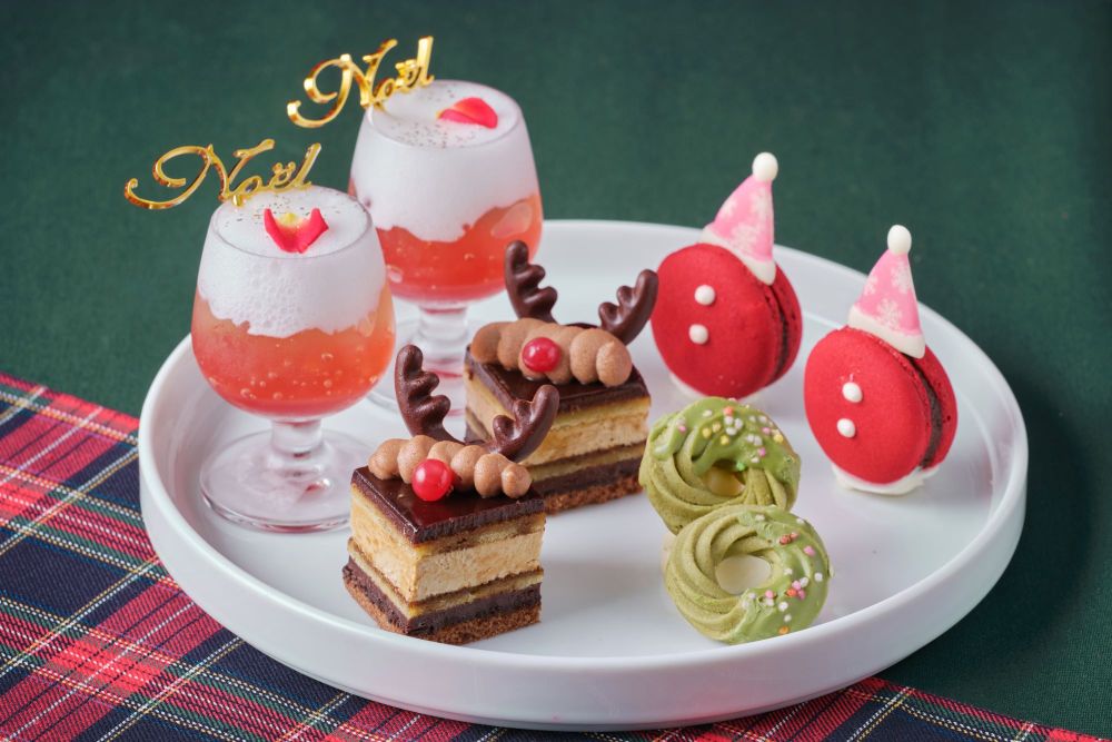 「真っ赤ないちごのクリスマスアフタヌーンティー」イメージ