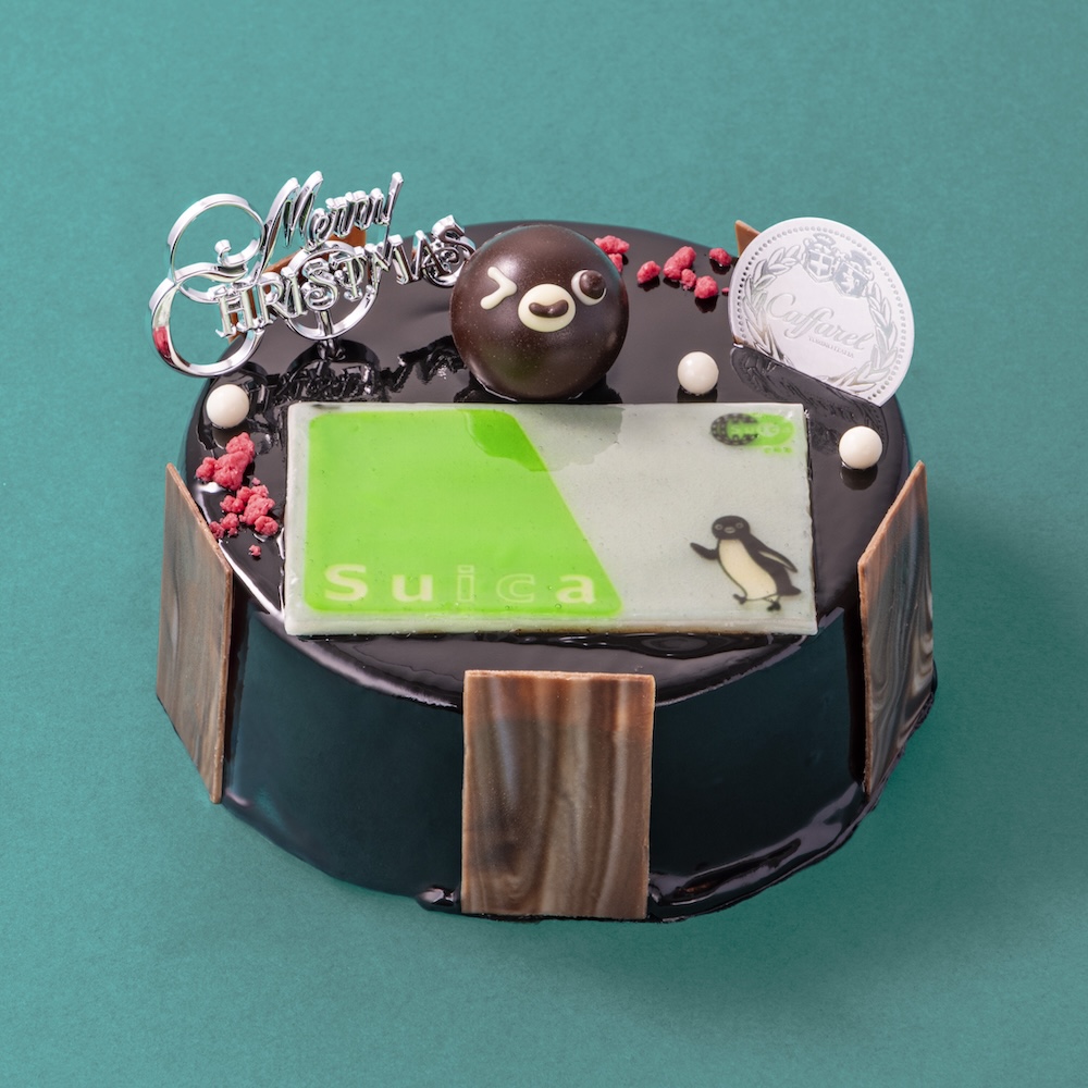 「Caffarel -Il Gianduia-」のグランスタ限定・300台限定「Suicaのペンギン　クリスマスチョコレートケーキ」税込み5,800円 (C)Chiharu Sakazaki / JR東日本 / DENTSU