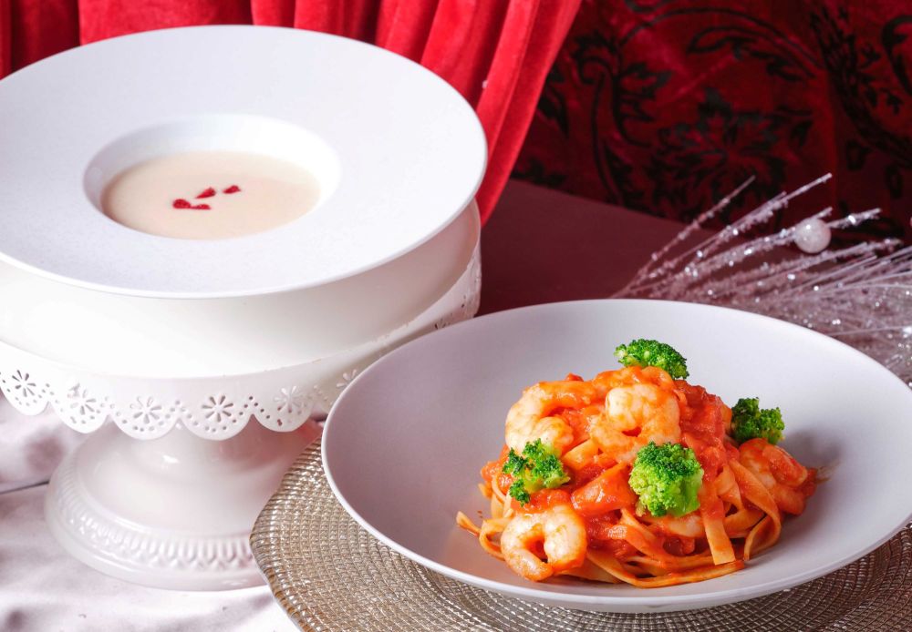 オプションメニューとして展開される「LUNCHセット」税込み7,200円～（サービス料含む）