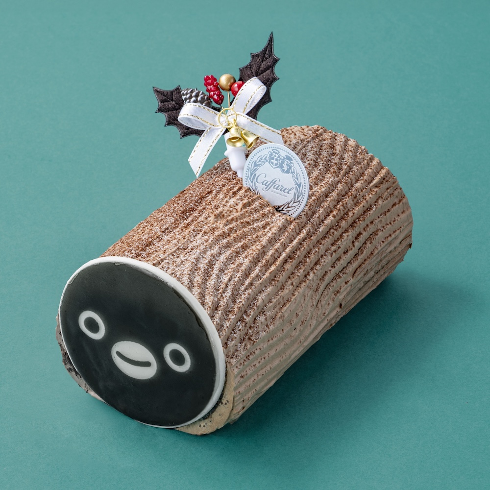 「Caffarel -Il Gianduia-」のグランスタ限定・200台限定「Suicaのペンギン　ジャンドゥーヤロールケーキ」税込み5,600円 (C)Chiharu Sakazaki / JR東日本 / DENTSU