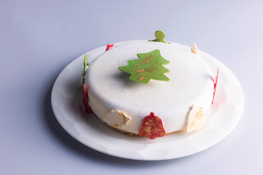 「ほうじ茶・みかん・バニラのムースケーキ」税込み6,500円