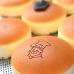 「りくろーおじさんの店」の「焼きたてチーズケーキ」イメージ