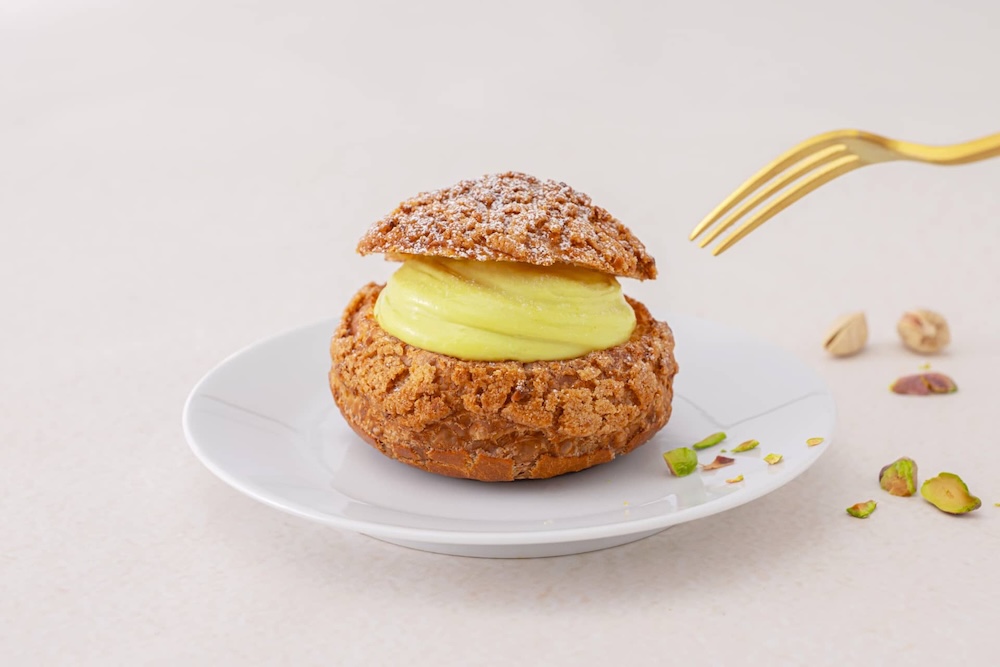 「ピスタチオのシュークリーム」税込み400円